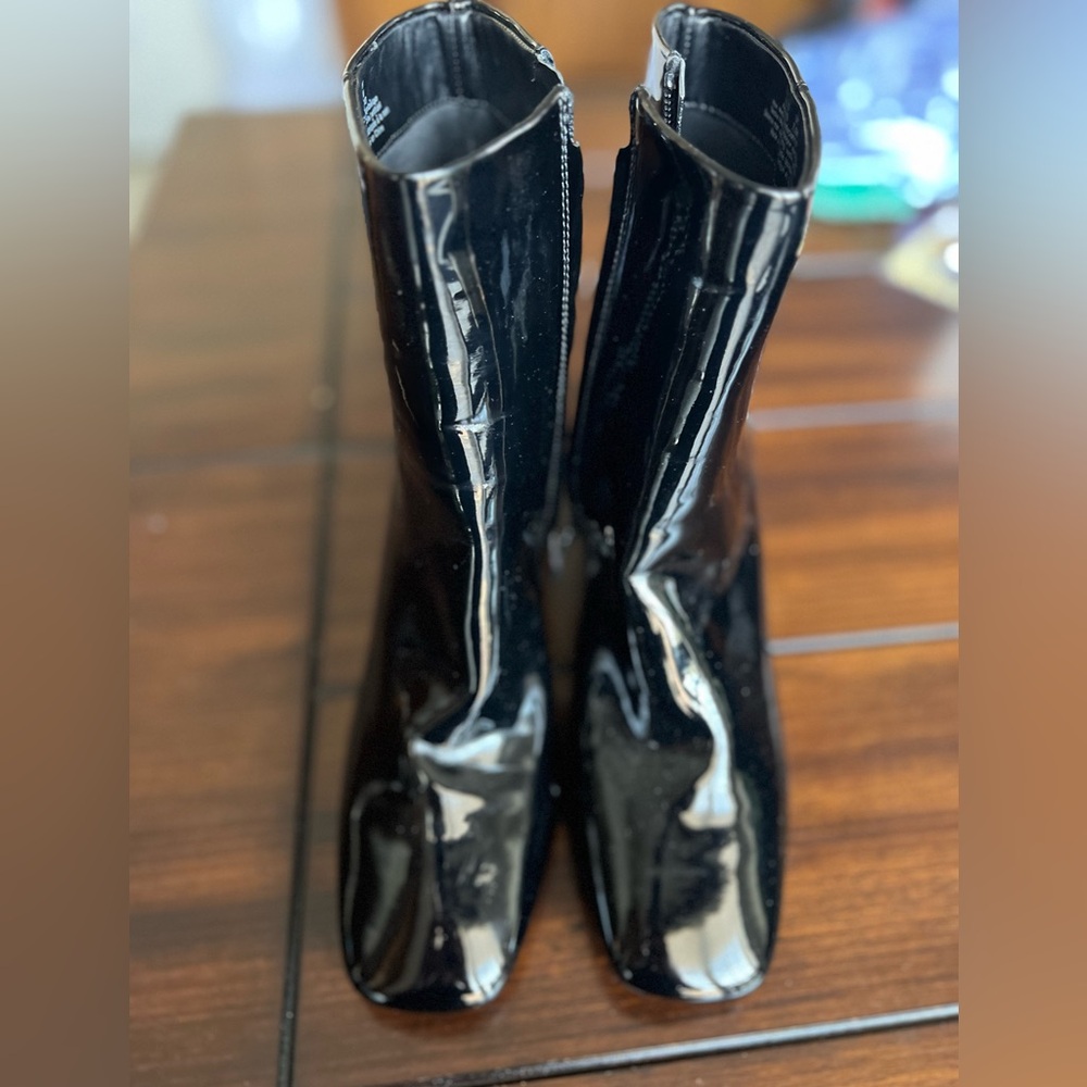 Cavale Patent Finish Block Heel Boot 
DKNY 10 - Picture 3 of 10